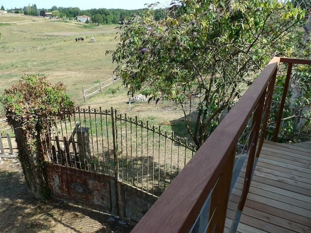 Gîte en pierre avec cheminée, jardin et accueil chevaux - Photo 20