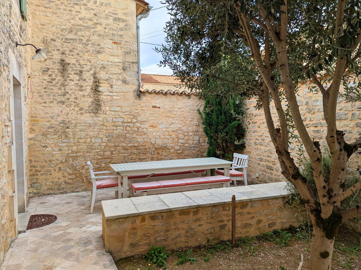 Gîte 6 pers. en pierre avec jardin clos à Coulonges - Photo 32