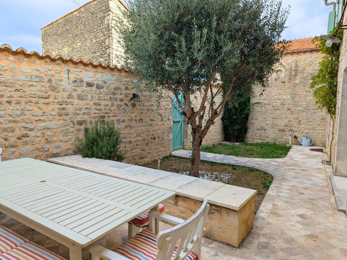 Gîte 6 pers. en pierre avec jardin clos à Coulonges - Photo 34
