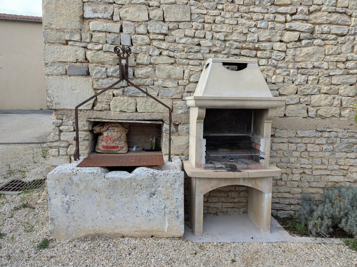 Gîte 6 pers. en pierre avec jardin clos à Coulonges - Photo 35