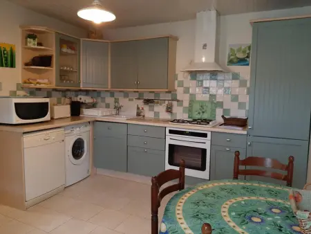 Gîte cosy avec 3 chambres, cour privée, baby-foot et internet, équipements bébé inclus, animaux permis - Photo 11