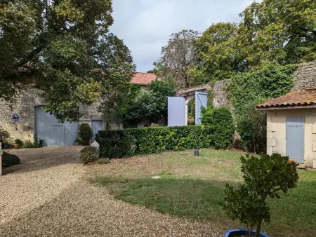 Gîte cosy avec 3 chambres, cour privée, baby-foot et internet, équipements bébé inclus, animaux permis - Photo 25