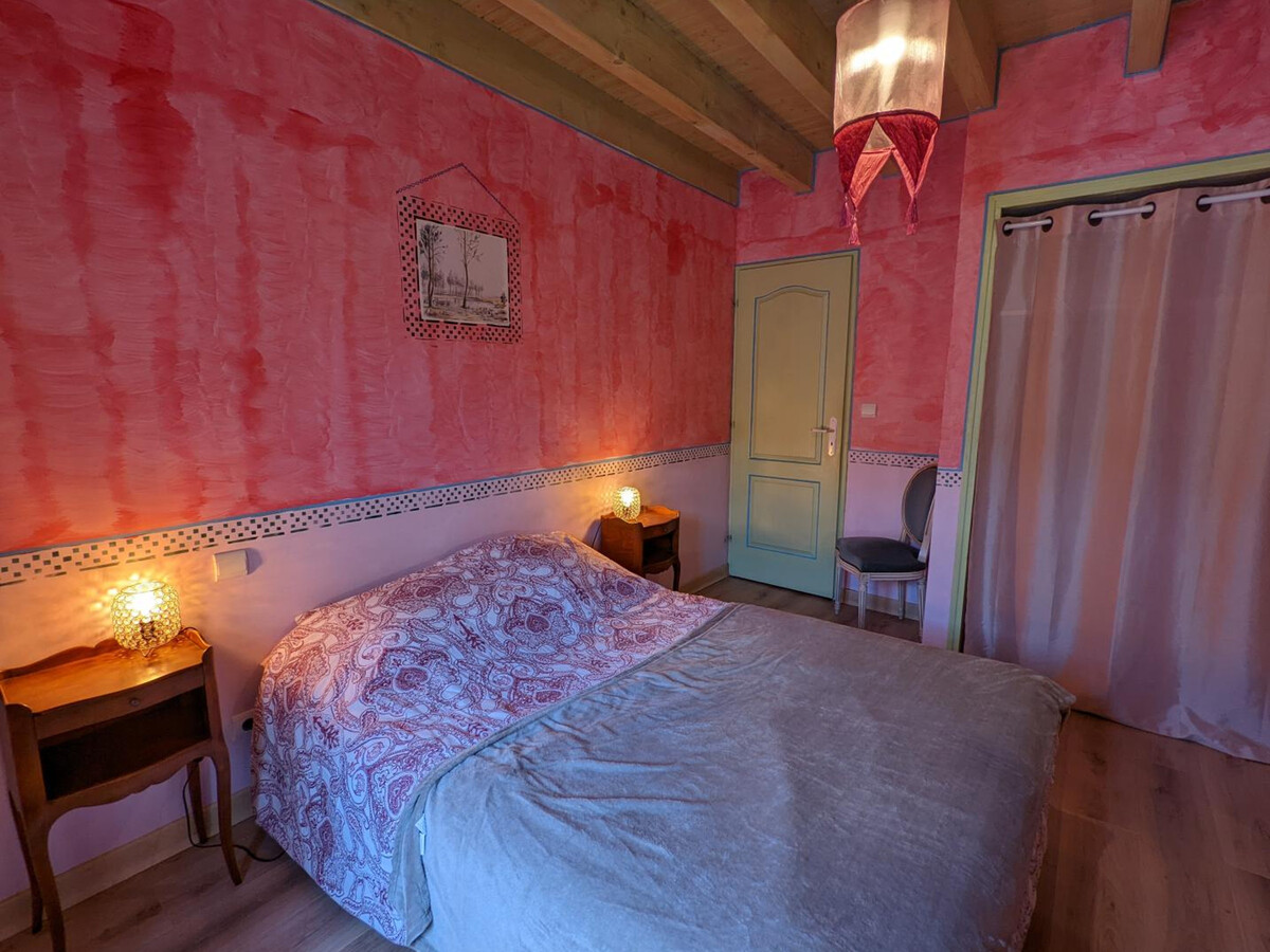Gîte 5 pers. avec piscine chauffée et jacuzzi à Charras - Photo 21