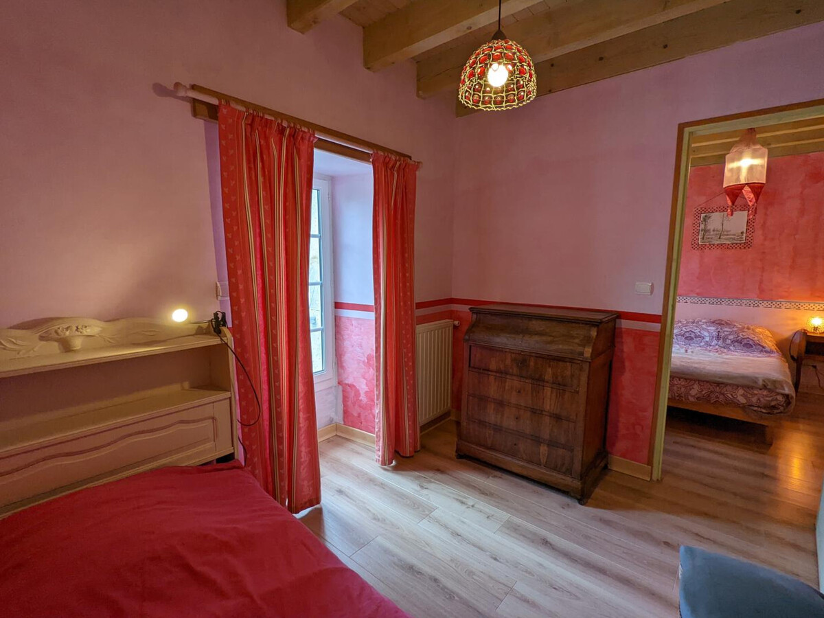 Gîte 5 pers. avec piscine chauffée et jacuzzi à Charras - Photo 24