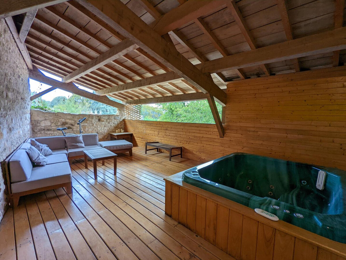 Gîte 5 pers. avec piscine chauffée et jacuzzi à Charras - Photo 28
