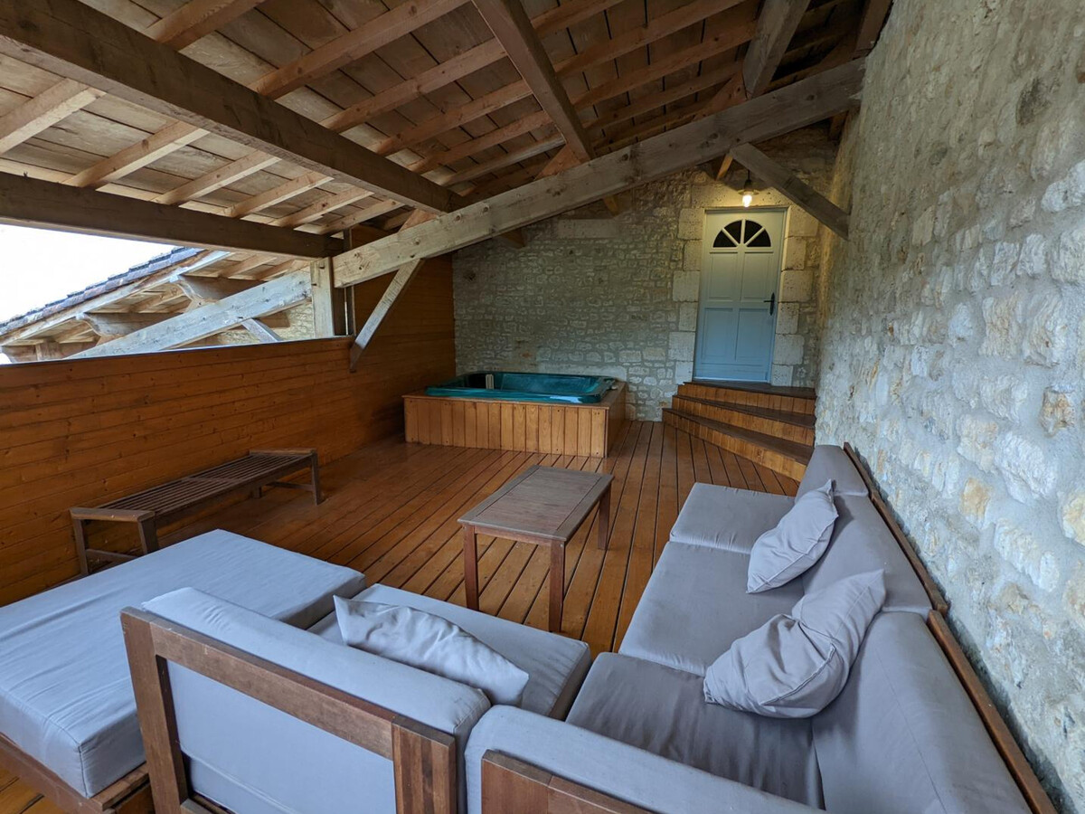 Gîte 5 pers. avec piscine chauffée et jacuzzi à Charras - Photo 29