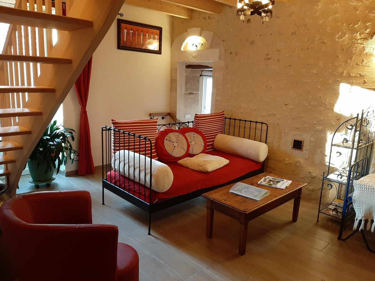 Gîte charentais 8 pers. avec cour de jeux fermée - Photo 4