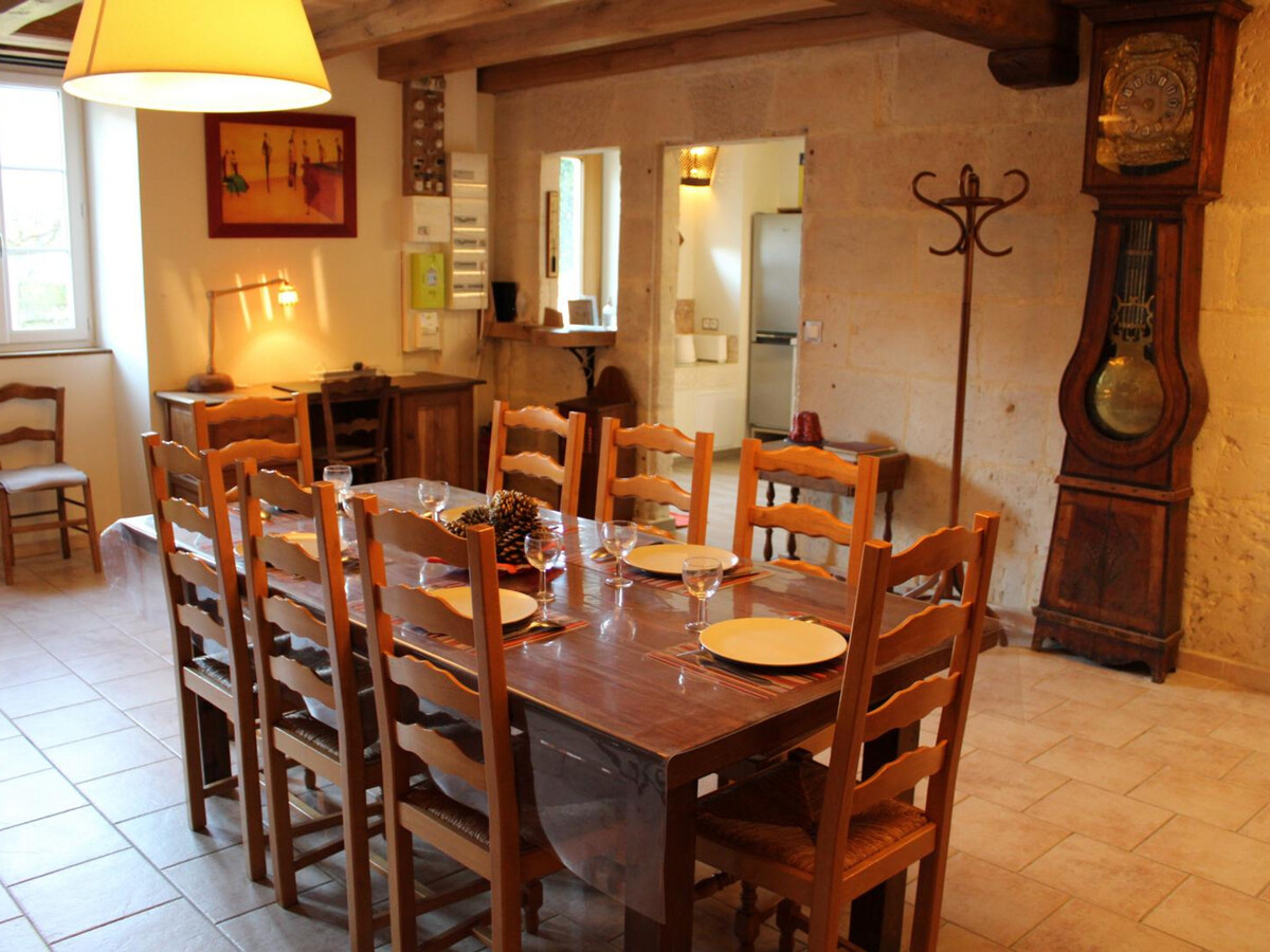 Gîte charentais 8 pers. avec cour de jeux fermée - Photo 8