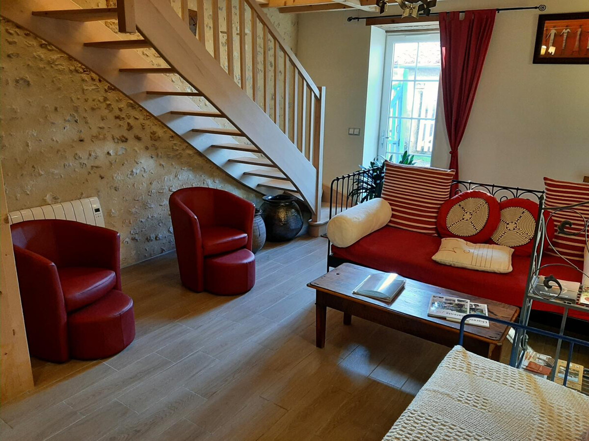 Gîte charentais 8 pers. avec cour de jeux fermée - Photo 12