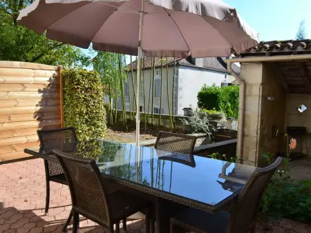 Gîte charmant en Charente avec jardin, animaux acceptés - Photo 3