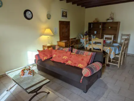 Gîte charmant en Charente avec jardin, animaux acceptés - Photo 4
