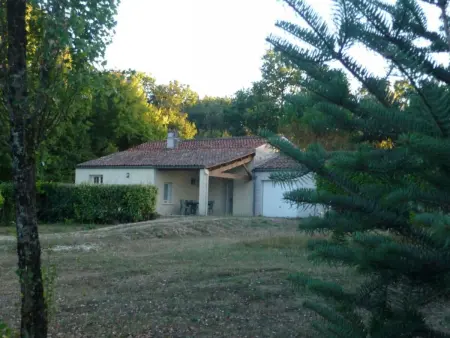 Gîte paisible avec jardins privatifs à Cognac, proche des sentiers de randonnée, animaux acceptés - Photo 14