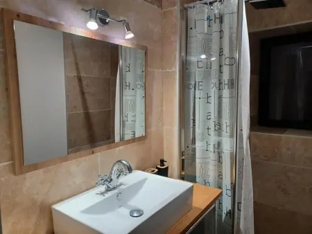 Gîte 8 pers. piscine chauffée et jardin clos à Val des Vignes : photo 15