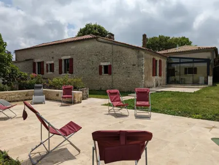 Gîte 8 pers. piscine chauffée et jardin clos à Val des Vignes : photo 30