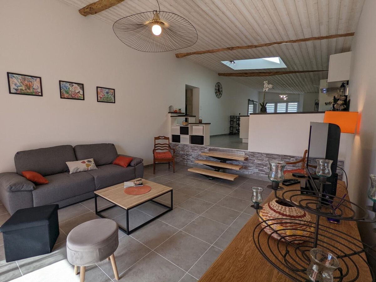Gîte en pierres rénové, 6 pers., jardin 250m², Montboyer - Photo 2