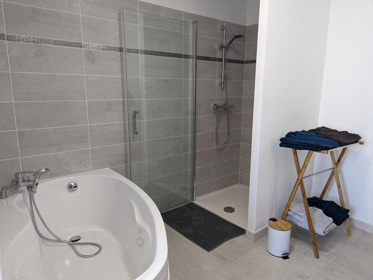 Gîte en pierres rénové, 6 pers., jardin 250m², Montboyer - Photo 17