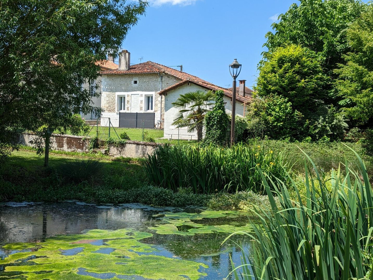Gîte en pierres rénové, 6 pers., jardin 250m², Montboyer - Photo 33