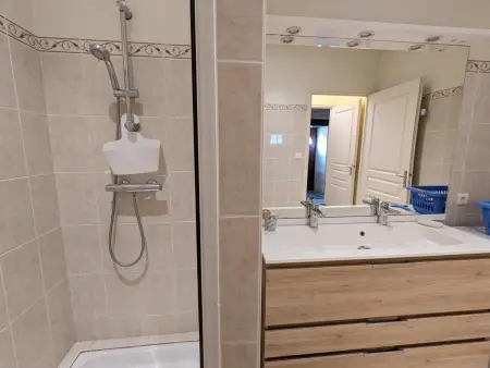 Maison rénovée près d'Angoulême avec jardin privé - Photo 15