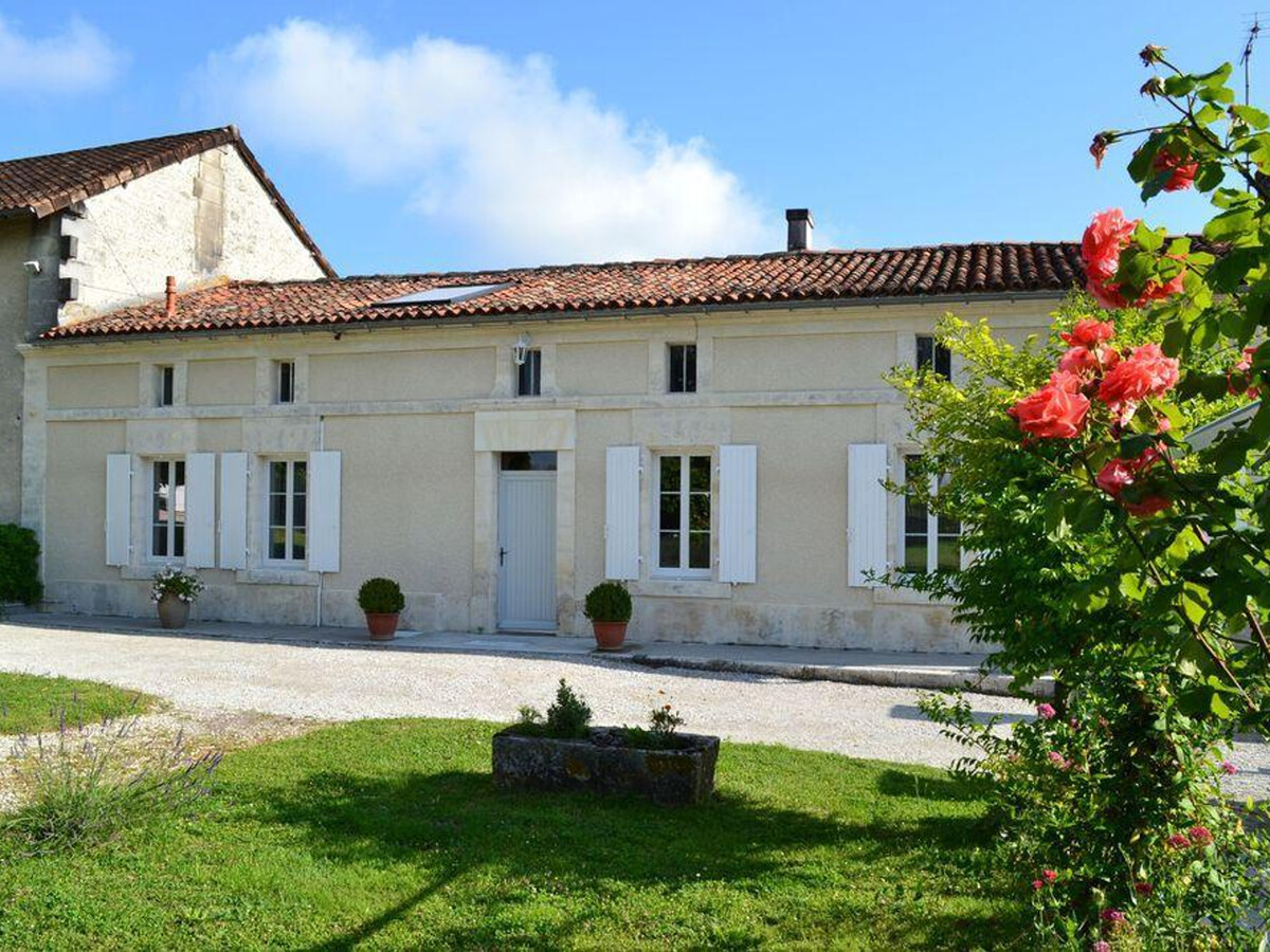 Gîte XVIIIe rénové avec grand jardin au cœur du vignoble de Cognac - Photo 1