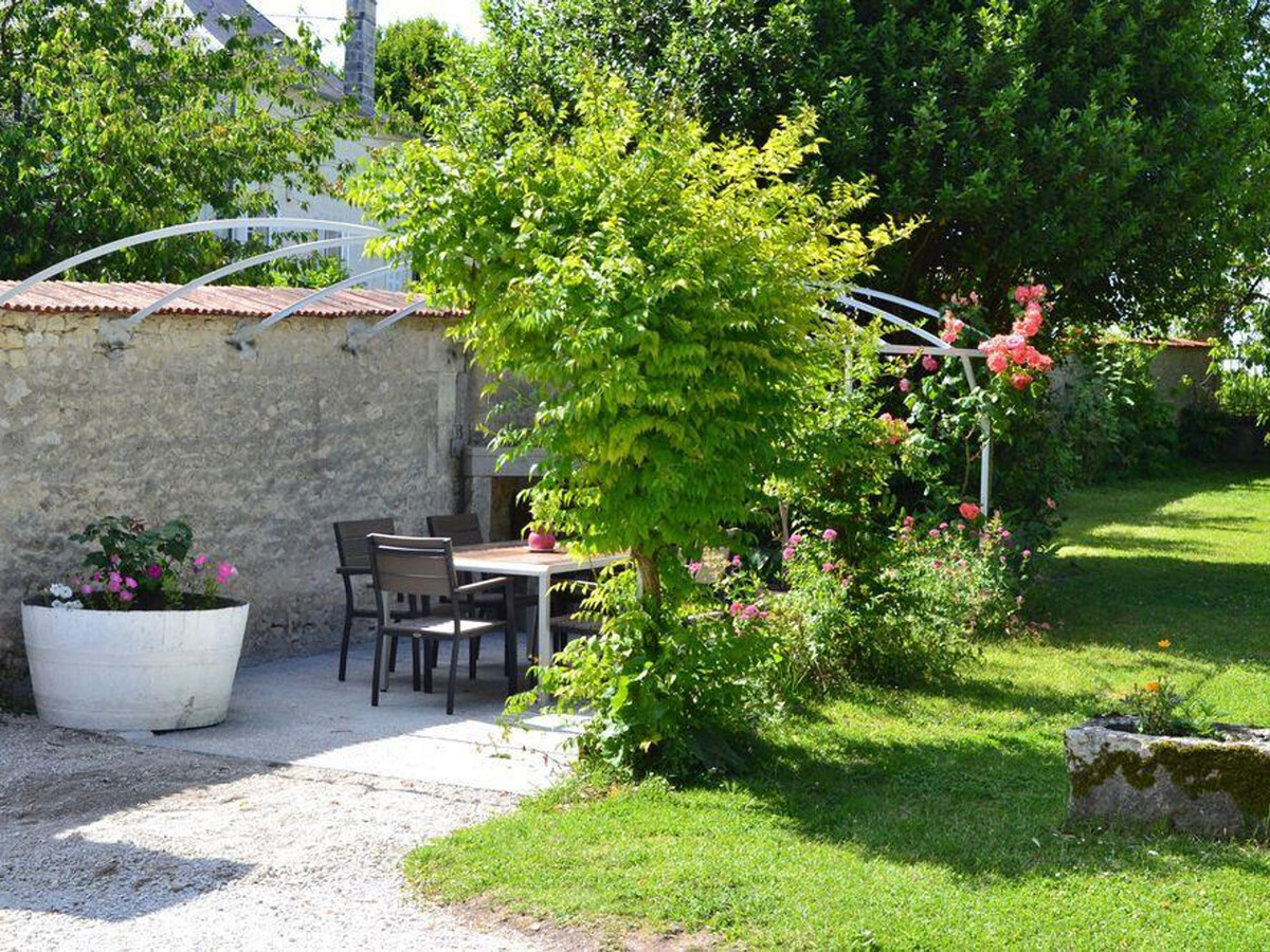 Gîte XVIIIe rénové avec grand jardin au cœur du vignoble de Cognac - Photo 4