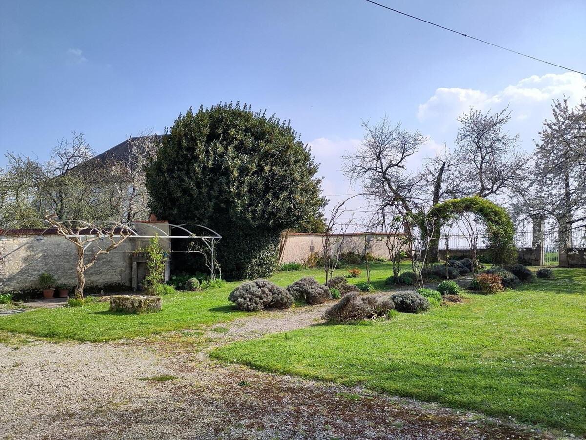 Gîte XVIIIe rénové avec grand jardin au cœur du vignoble de Cognac - Photo 34