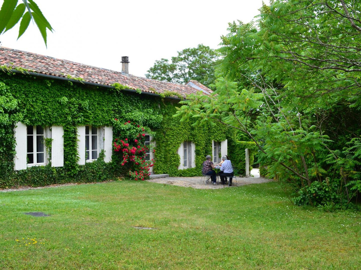 Gîte 4 pers. avec piscine et jardin clos en Charente - Photo 1