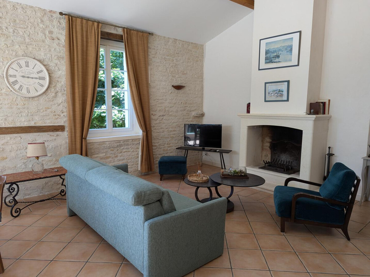 Gîte 6 pers. piscine chauffée, jardin clos à Saint-Cybardeaux - Photo 7
