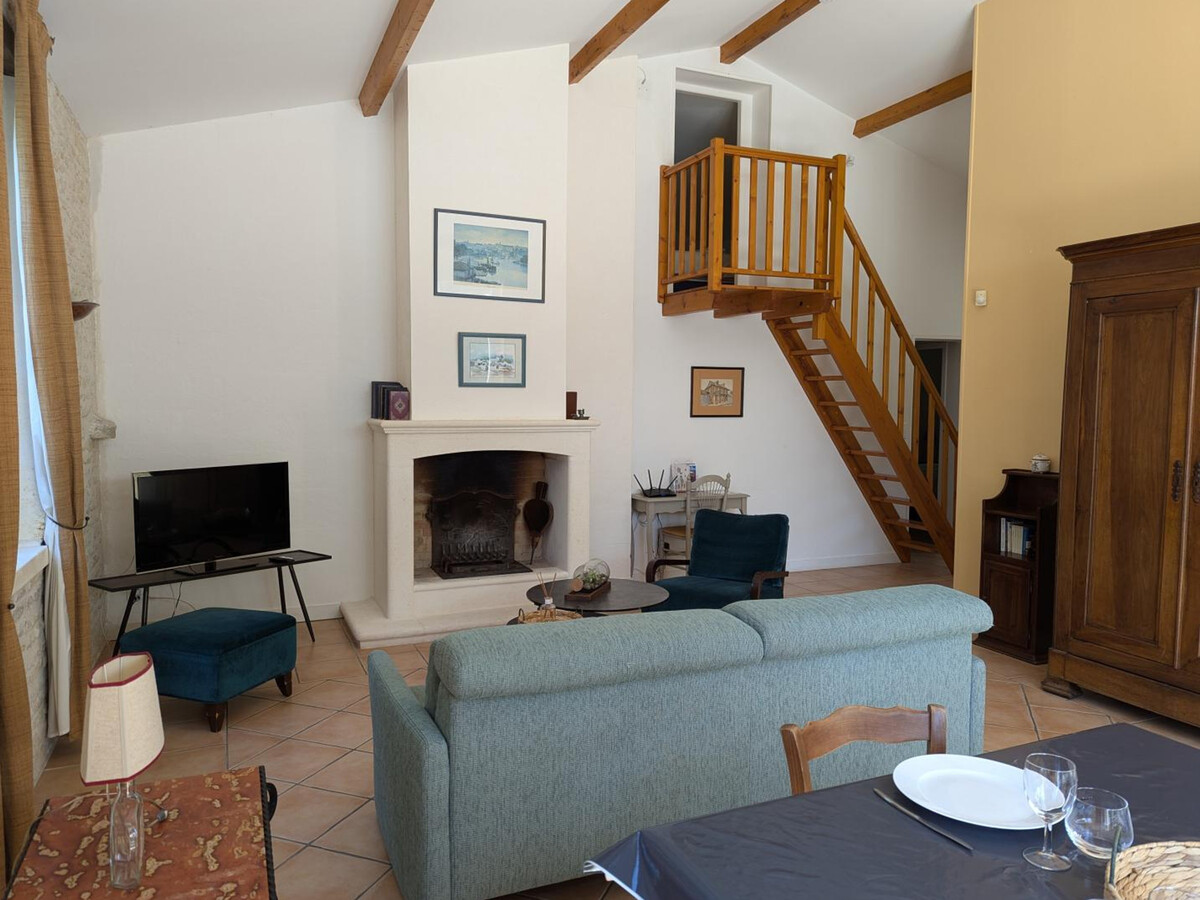 Gîte 6 pers. piscine chauffée, jardin clos à Saint-Cybardeaux - Photo 8