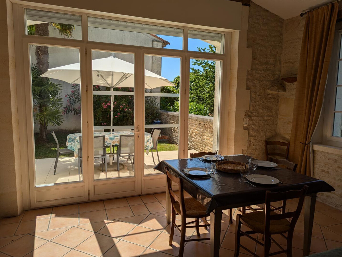 Gîte 6 pers. piscine chauffée, jardin clos à Saint-Cybardeaux - Photo 10