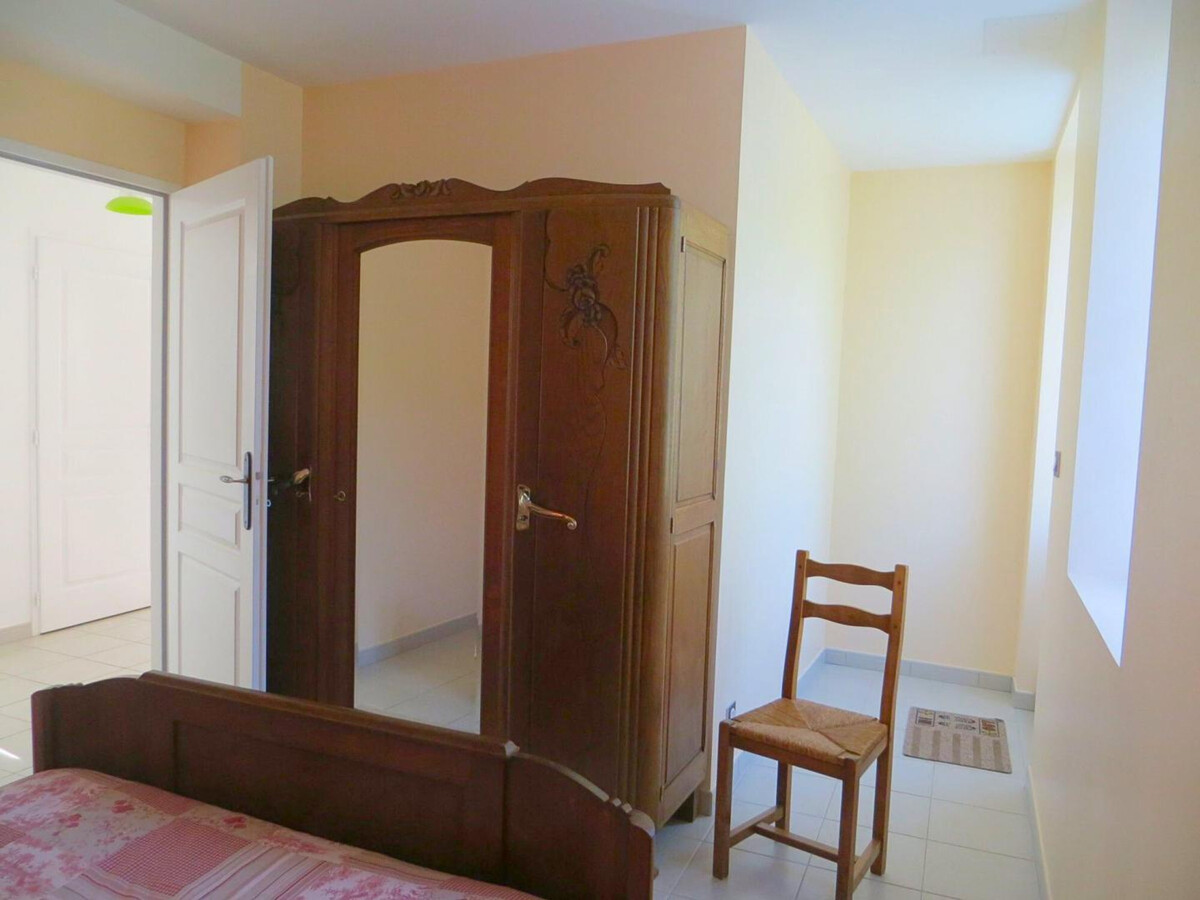 Gîte en pierres avec poêle, terrasse et cour close à Asnières-sur-Nouère - Photo 14