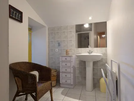 Charmant gîte à Torsac avec terrasse, animaux acceptés - Photo 19