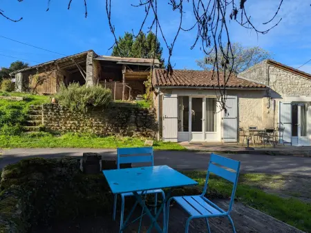 Charmant gîte à Torsac avec terrasse, animaux acceptés - Photo 26