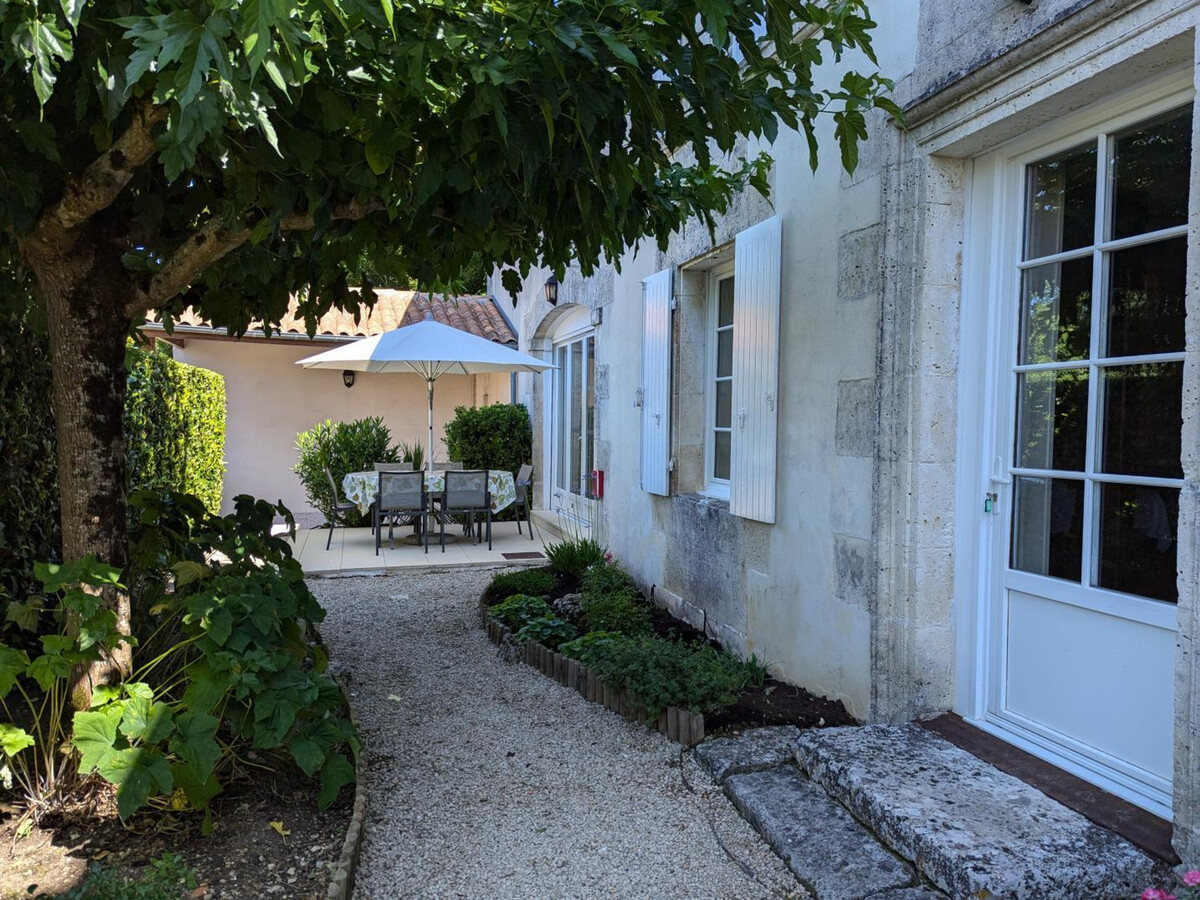 Gîte 6 pers. avec piscine chauffée à Saint-Cybardeaux - Photo 3