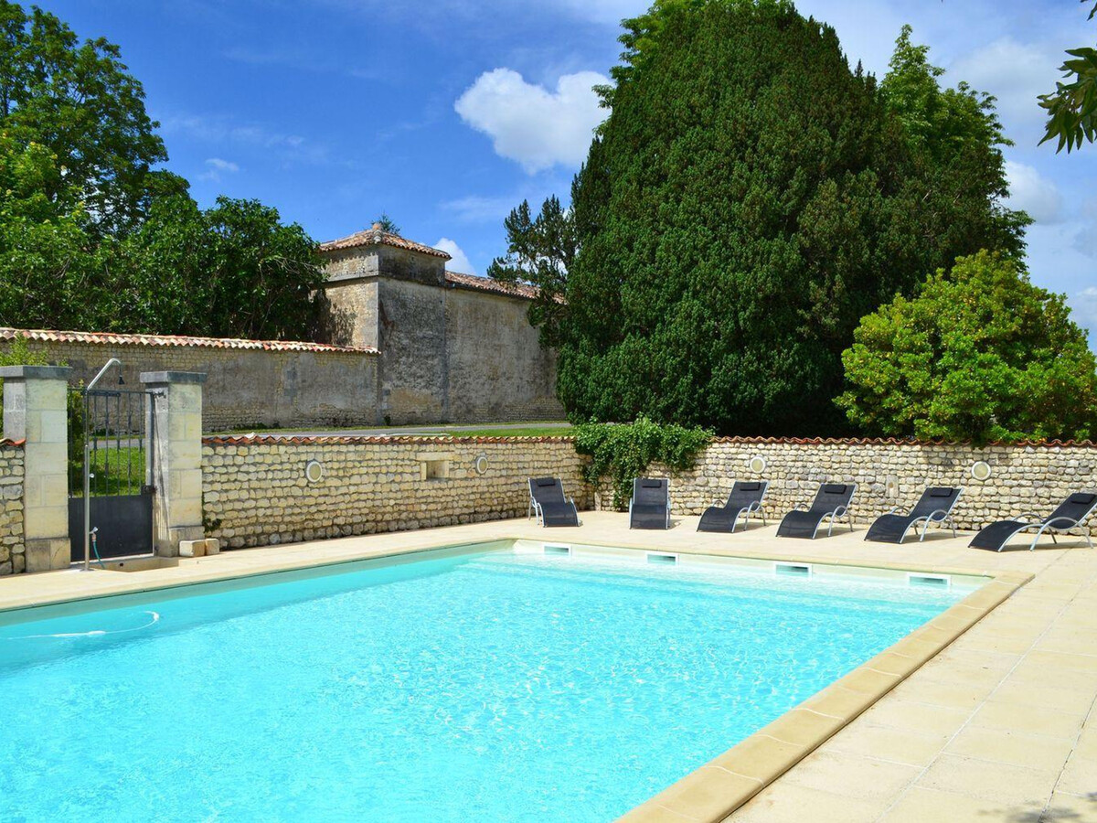 Ancien Moulin avec Piscine, 11 pers., Cognac - Photo 2