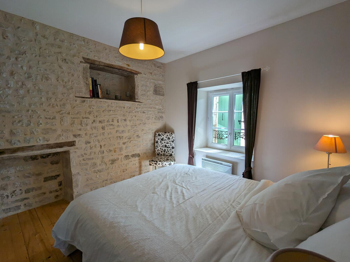 Gîte en pierre à Coulonges avec cour privée et vélos - Photo 11