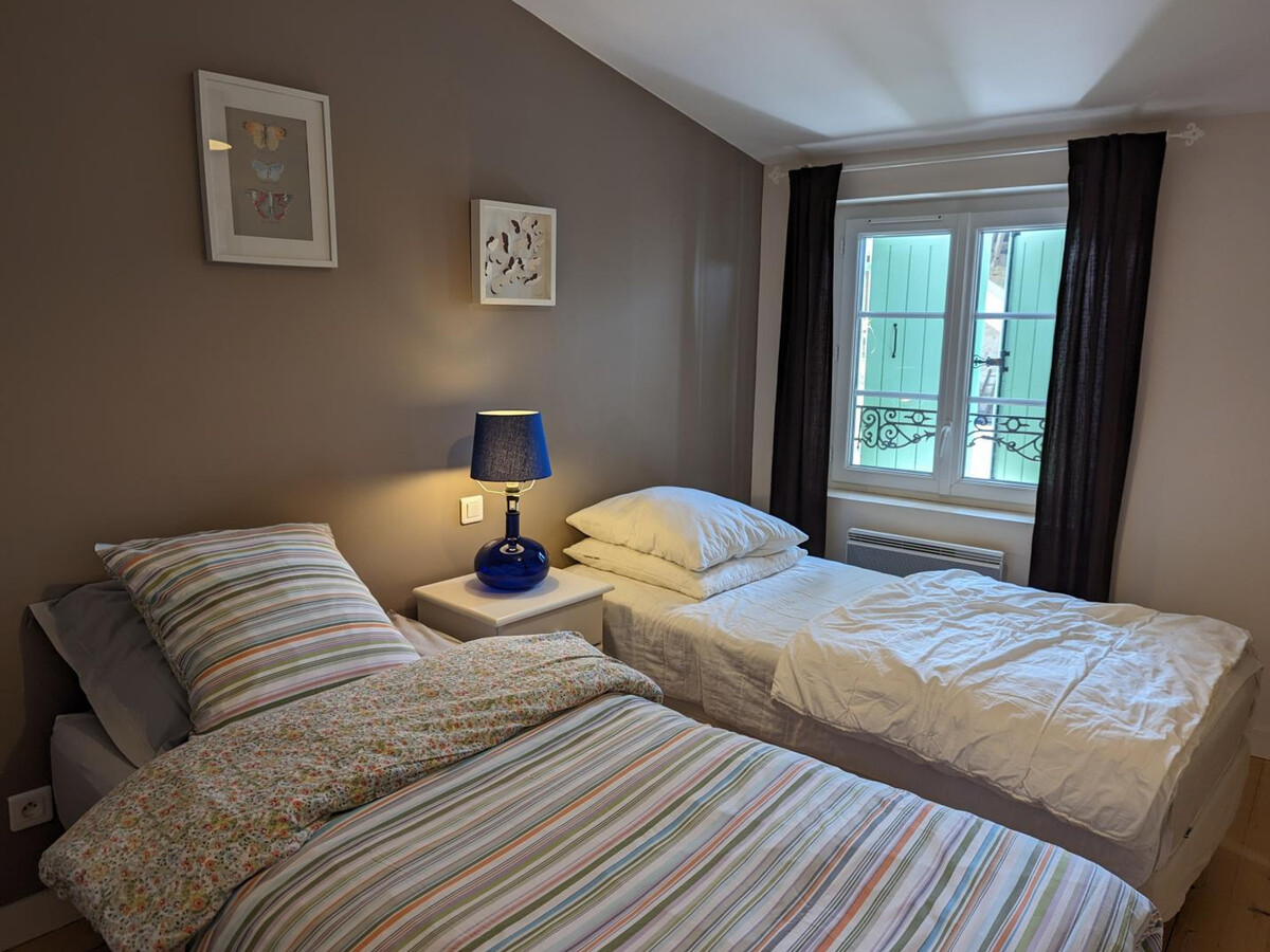 Gîte en pierre à Coulonges avec cour privée et vélos - Photo 13