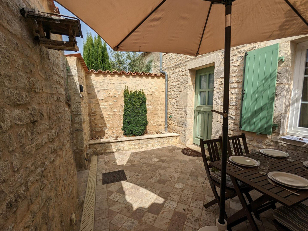 Gîte en pierre à Coulonges avec cour privée et vélos - Photo 19