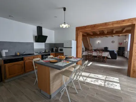 Maison lumineuse avec cour privative, proche sites culturels, tout confort, équipé bébé, wifi inclus - Photo 1