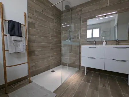 Maison lumineuse avec cour privative, proche sites culturels, tout confort, équipé bébé, wifi inclus - Photo 12