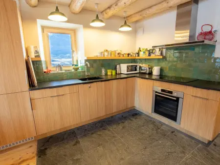 Chalet spacieux à Méribel avec terrasse ensoleillée et cheminée - Photo 2