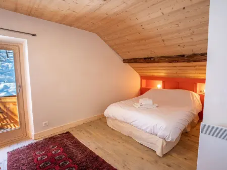 Chalet spacieux à Méribel avec terrasse ensoleillée et cheminée - Photo 9