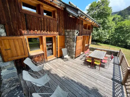 Chalet spacieux à Méribel avec terrasse ensoleillée et cheminée - Photo 11