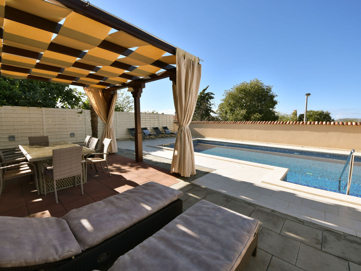Zorka, maison 8 pers. avec piscine privée à Pirovac - Photo 2