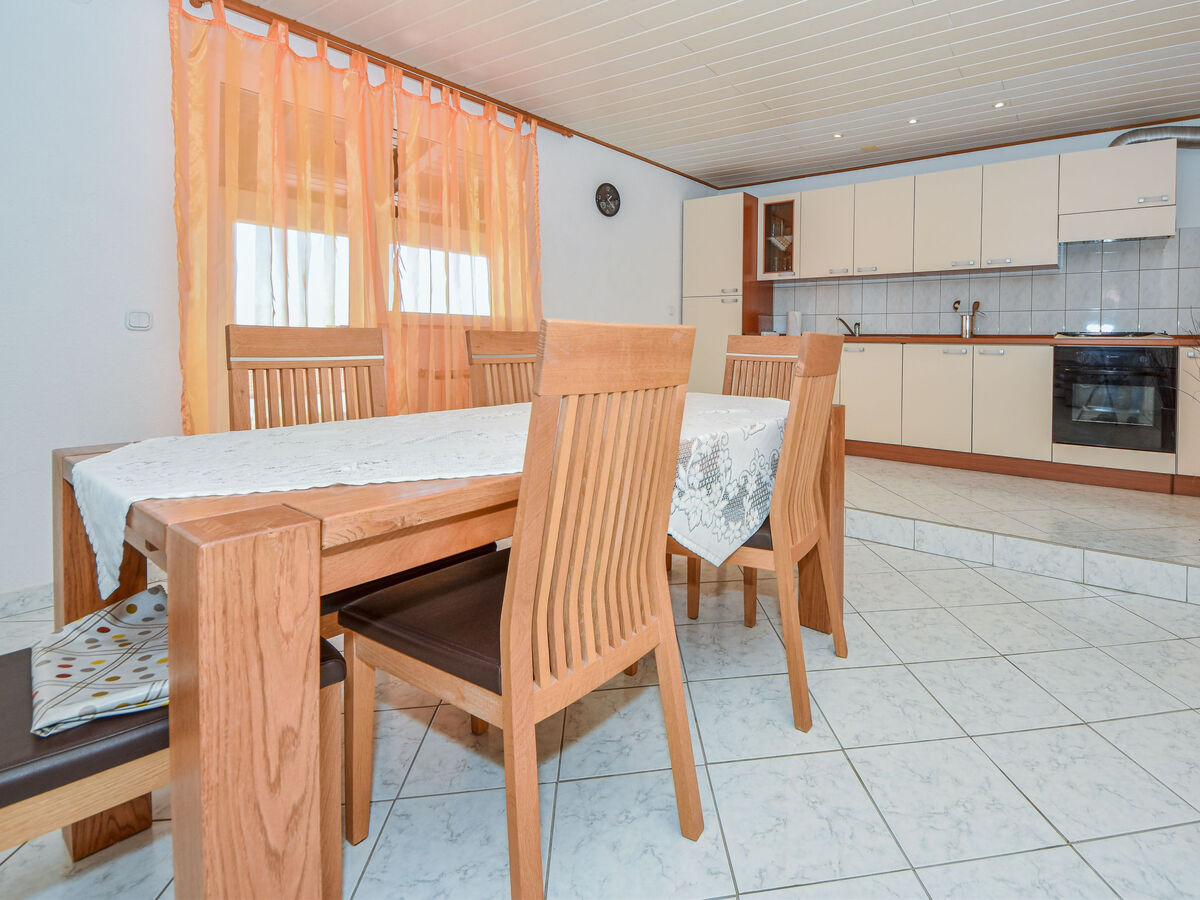 Zorka, maison 8 pers. avec piscine privée à Pirovac - Photo 6