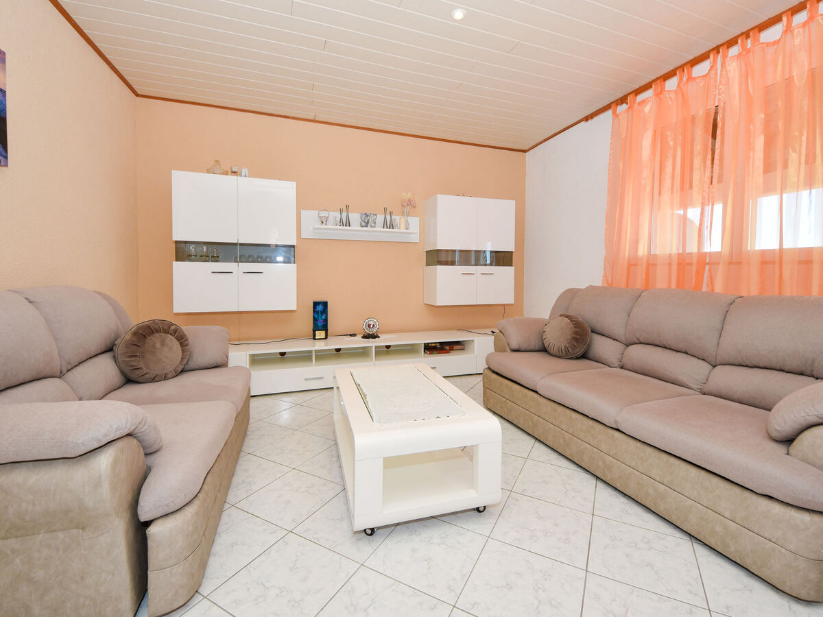 Zorka, maison 8 pers. avec piscine privée à Pirovac - Photo 8