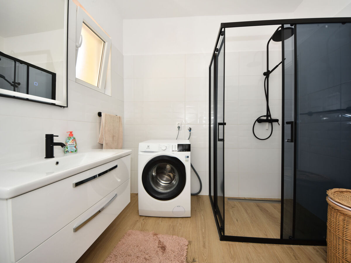 Zorka, maison 8 pers. avec piscine privée à Pirovac - Photo 11