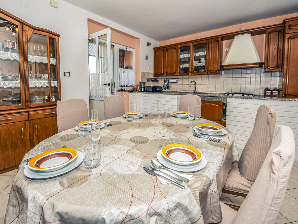 Zorka, maison 8 pers. avec piscine privée à Pirovac - Photo 15