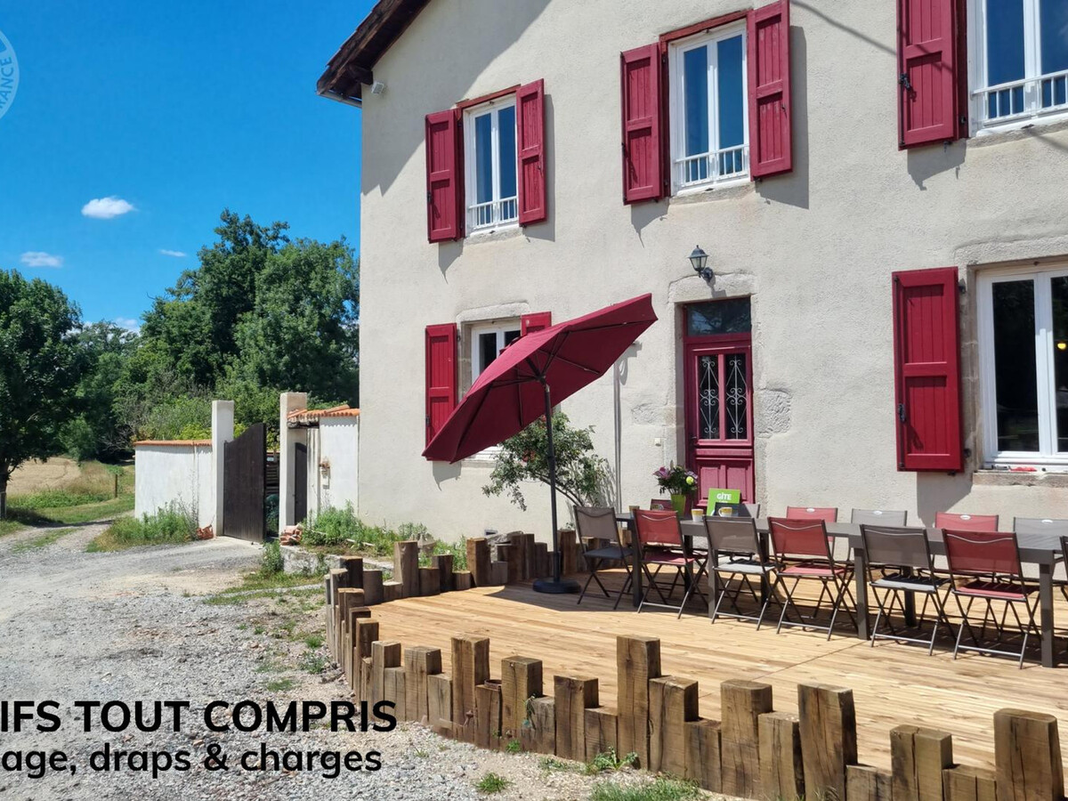 Gîte 260m² pour 15 pers. avec piscine chauffée à Mornand-en-Forez - Photo 1
