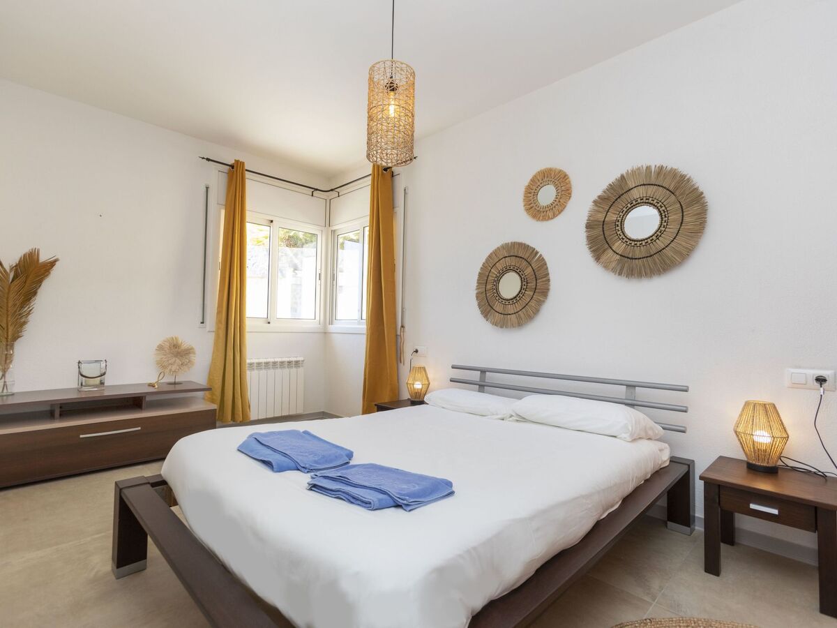 Floradise - Villa 5 chambres avec piscine à Lloret de Mar - Photo 16