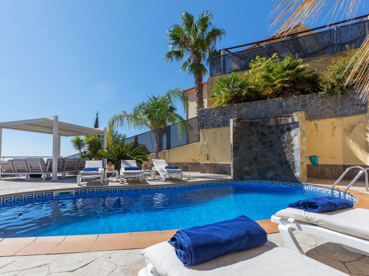 Floradise - Villa 5 chambres avec piscine à Lloret de Mar - Photo 38